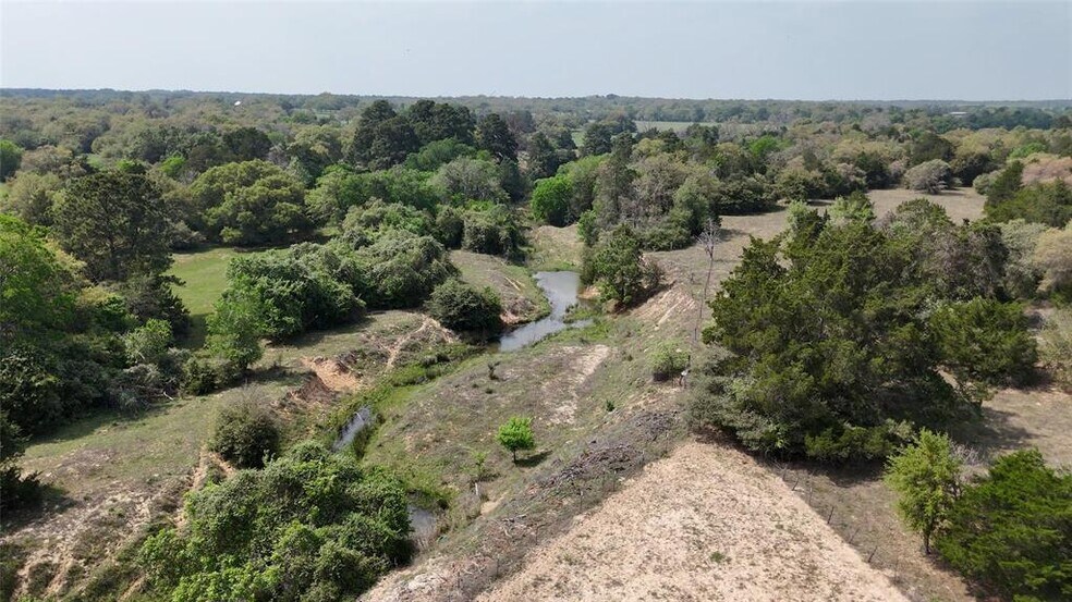 2792 FM 535, Rosanky, TX à vendre - Photo du bâtiment - Image 3 de 38