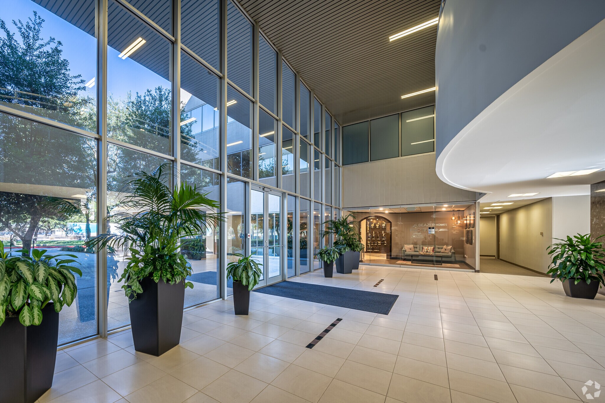 10235 W Little York Rd, Houston, TX à louer Photo intérieure- Image 1 de 11