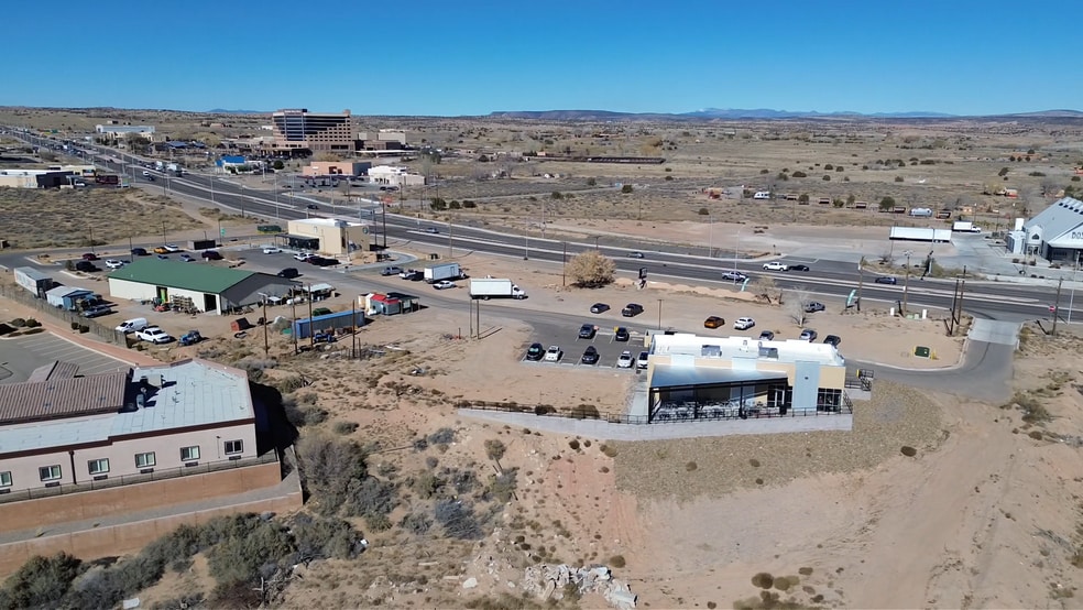 781 W Highway 550, Bernalillo, NM à louer - Photo du bâtiment - Image 2 de 4