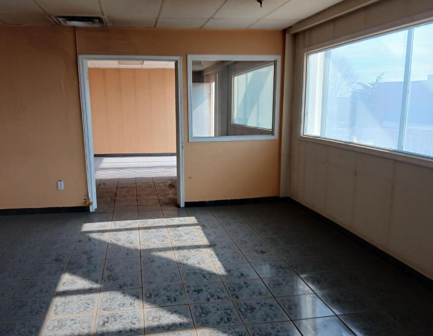 8 Automatic Rd, Brampton, ON L6S 5N4 - Unité 3-7 -  - Photo intérieure - Image 1 of 4