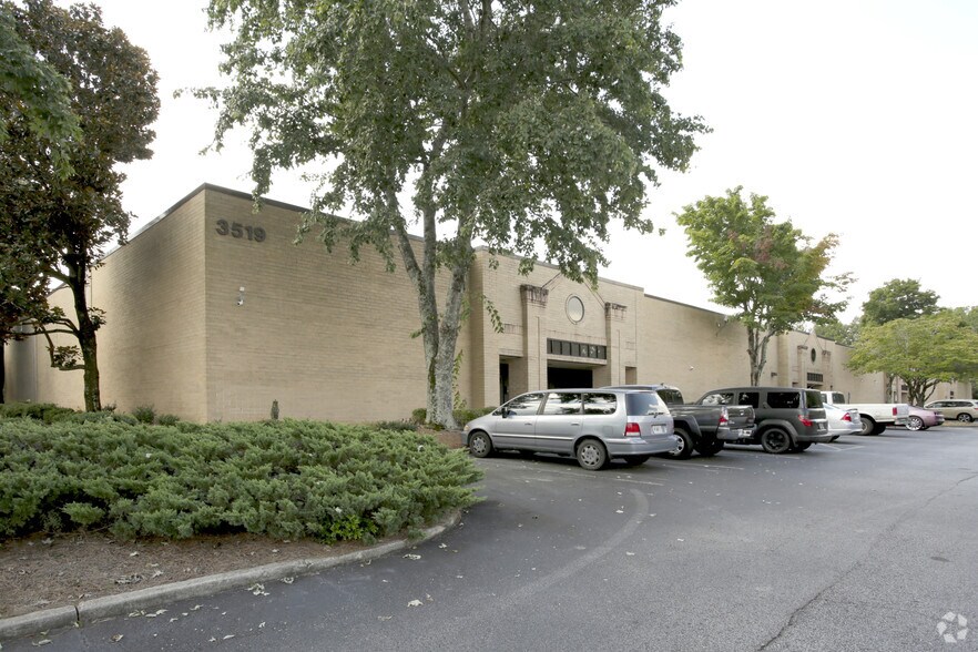3519 Church St, Clarkston, GA for lease - Primary Photo - Image 1 of 10