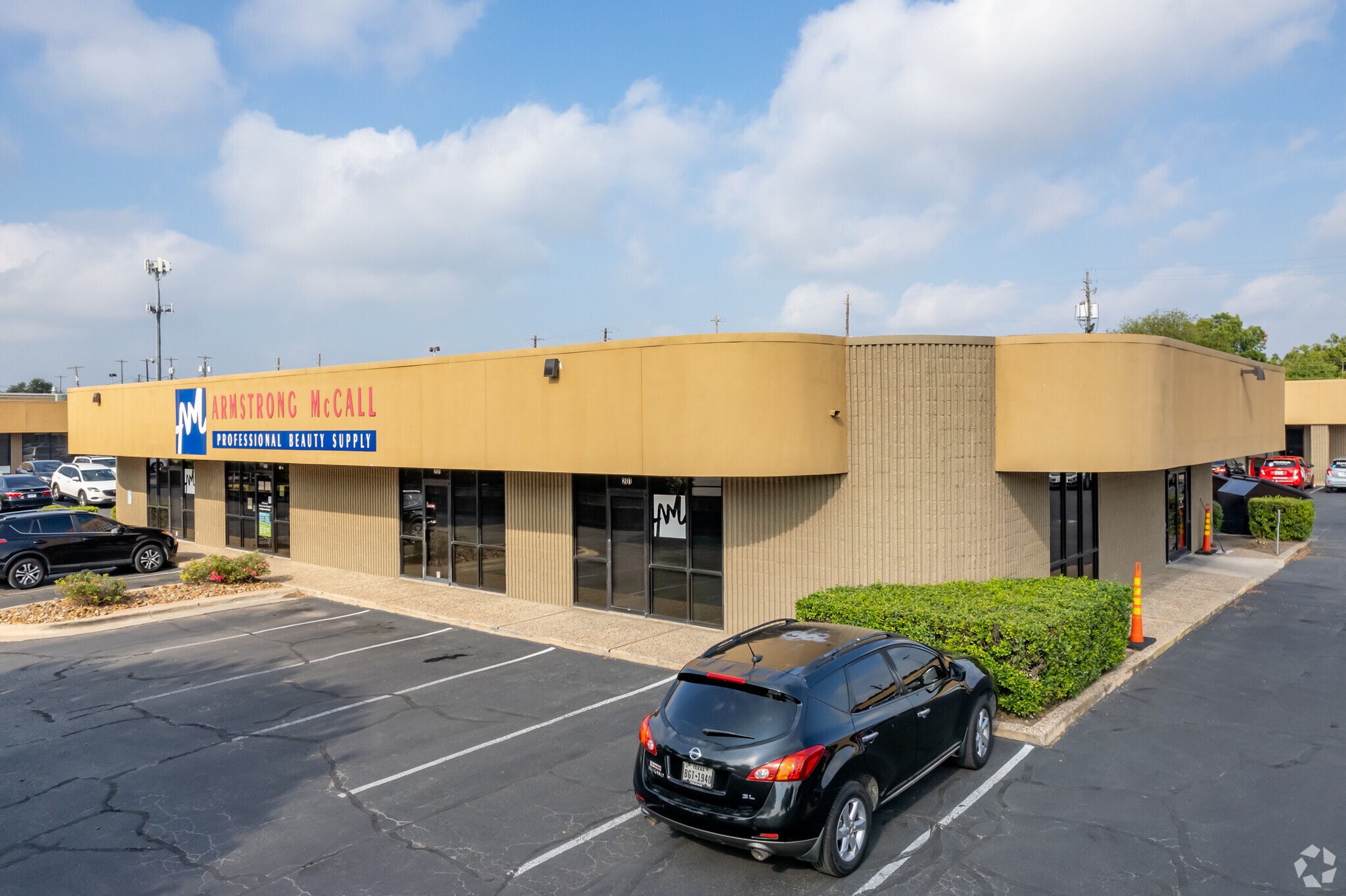 7950-8000 Anderson Sq, Austin, TX for lease Primary Photo- Image 1 of 9