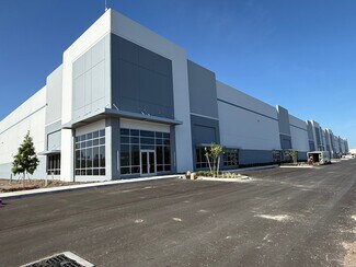 Plus de détails pour 4130 W Gandy Blvd, Tampa, FL - Industriel à louer