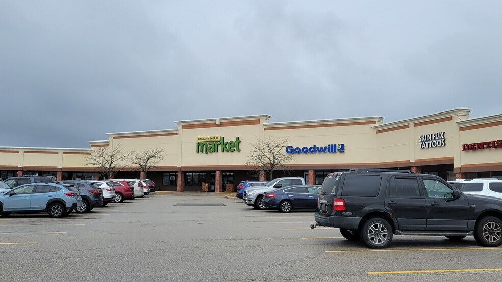 1733 Pearl Rd, Brunswick, OH à louer - Photo du bâtiment - Image 2 de 17