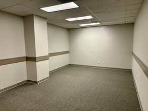 9901 E Valley Ranch Pky, Irving, TX for lease Interior Photo- Image 1 of 6