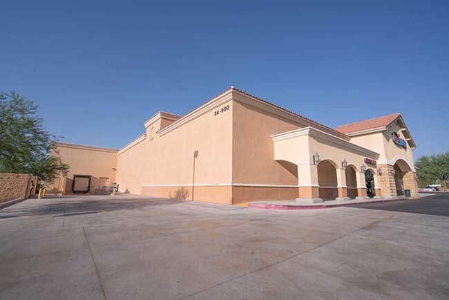 Plus de détails pour 34900 Monterey Ave, Palm Desert, CA - Commerce de détail à vendre