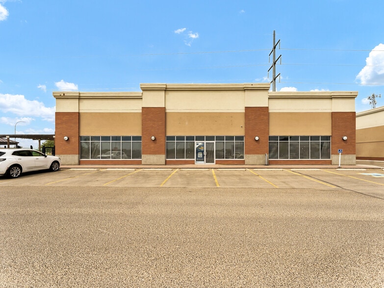 2410 Division Ave NW, Medicine Hat, AB for sale - Building Photo - Image 3 of 3