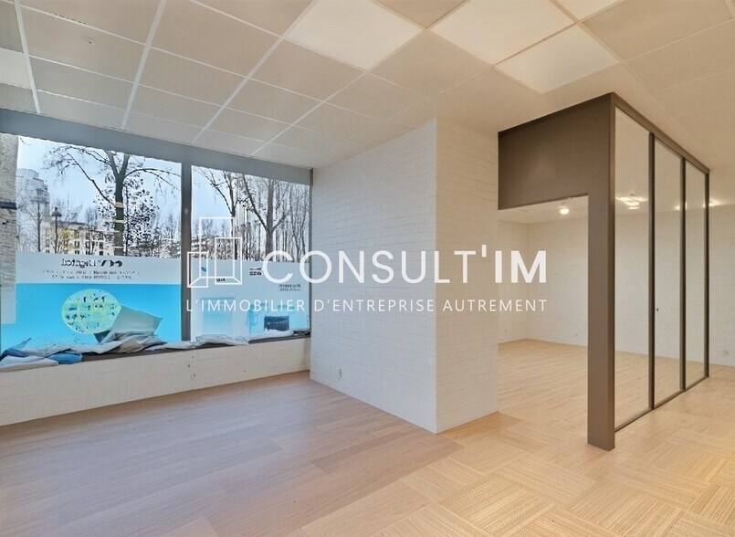 74 Quai De La Loire, Paris for lease - Interior Photo - Image 2 of 7