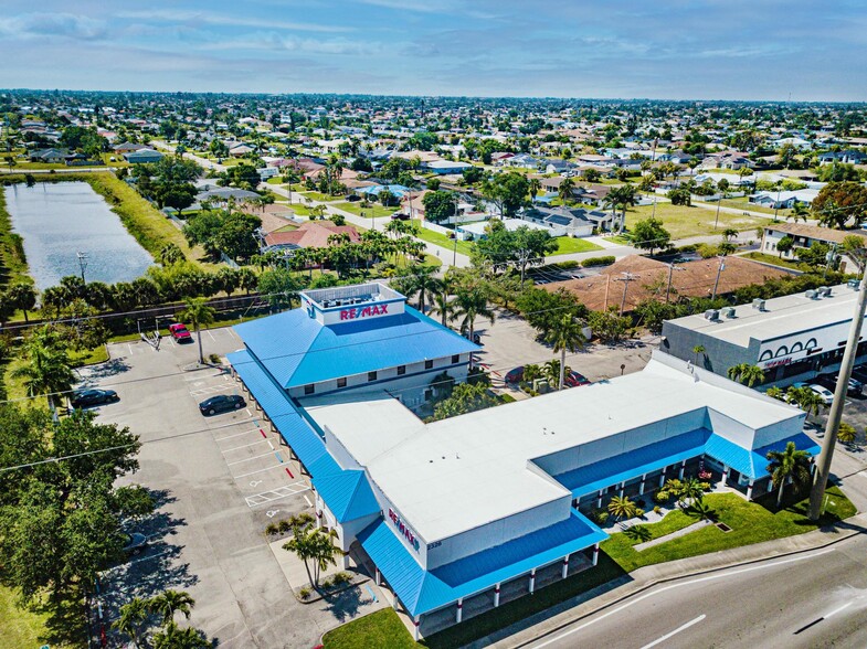 2326 Del Prado Blvd, Cape Coral, FL for lease - Building Photo - Image 2 of 15