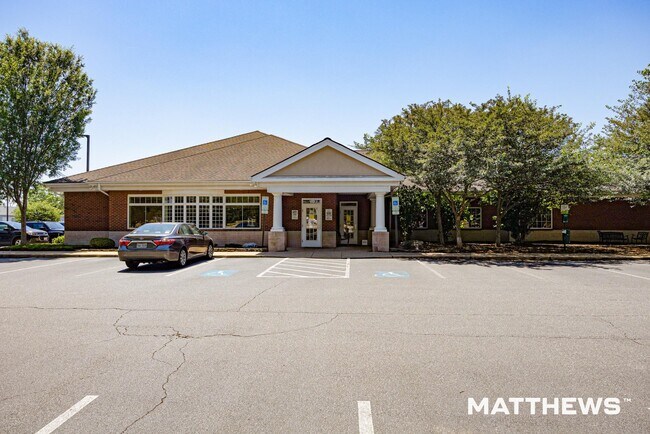 More details for 10 Walsh Ln, Fredericksburg, VA - Retail for Sale