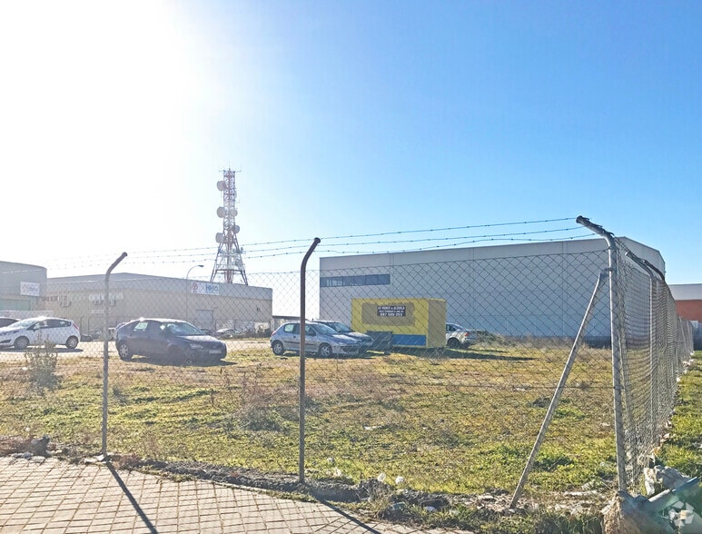 Calle del Trigo, 20, Leganés, Madrid for sale - Primary Photo - Image 1 of 2