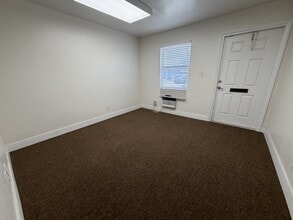 1451 SW 12th Ave, Pompano Beach, FL for lease Interior Photo- Image 2 of 6