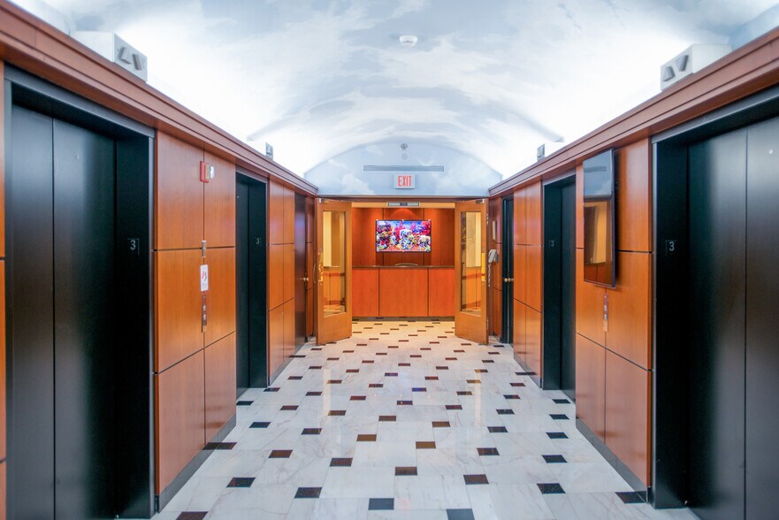 89 Headquarters Plz, Morristown, NJ à louer - Hall d’entrée - Image 3 de 15