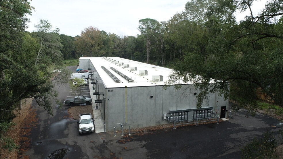 6548 Ward Ave, Charleston, SC à louer - Photo du bâtiment - Image 2 de 26