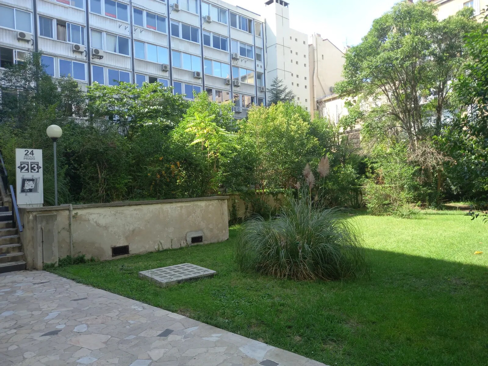 24 Avenue Du Prado, Marseille à louer Photo du bâtiment- Image 1 de 4