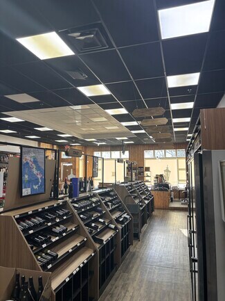 Plus de détails pour 301 Center Ave, Westwood, NJ - Commerce de détail à louer