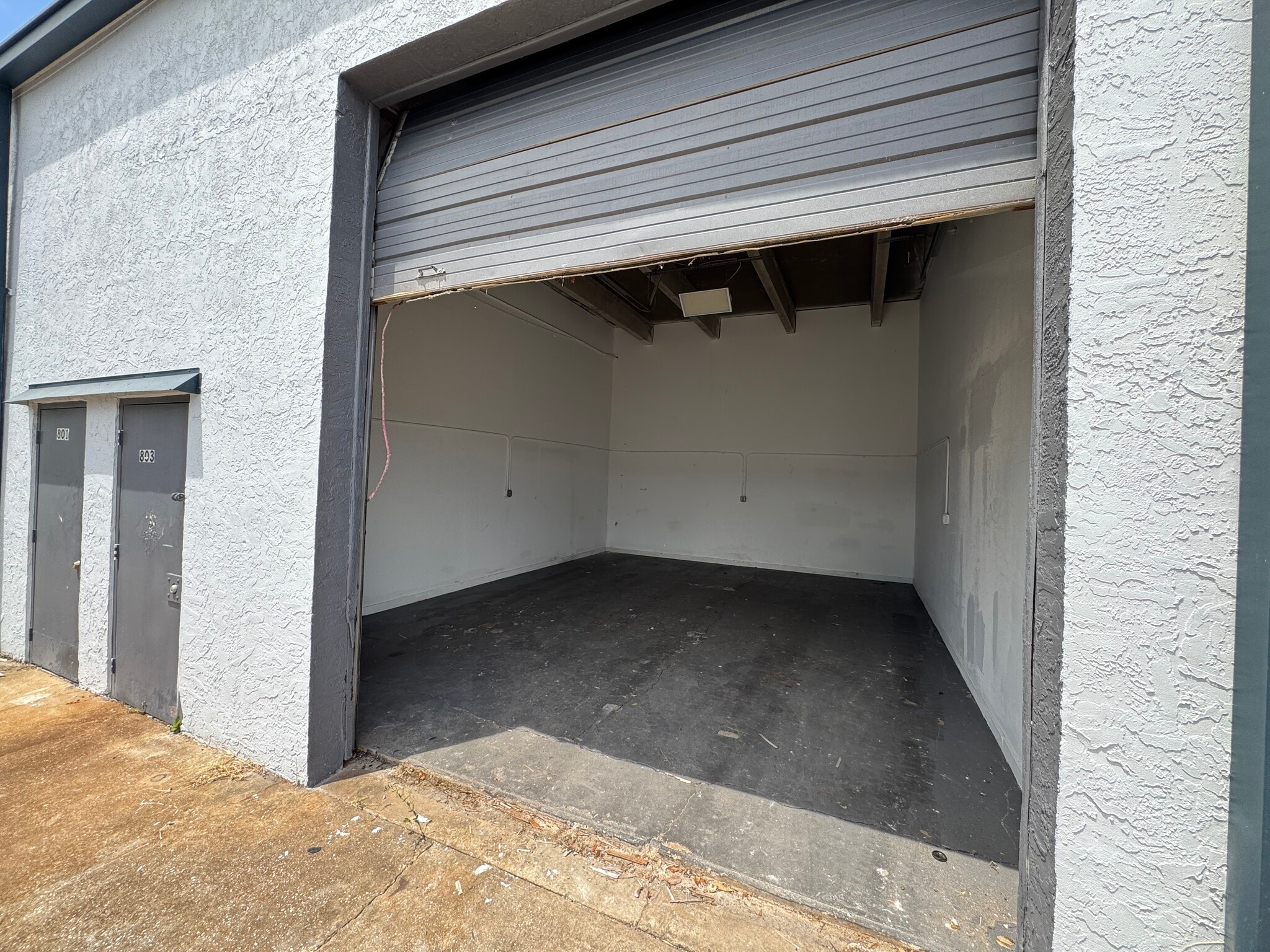 895 NE Dixie Hwy, Jensen Beach, FL for lease Interior Photo- Image 1 of 2