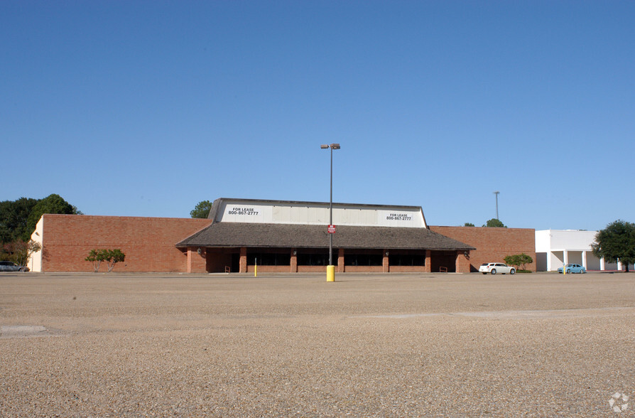 2150-2234 W Laurel Ave, Eunice, LA for lease - Building Photo - Image 1 of 9