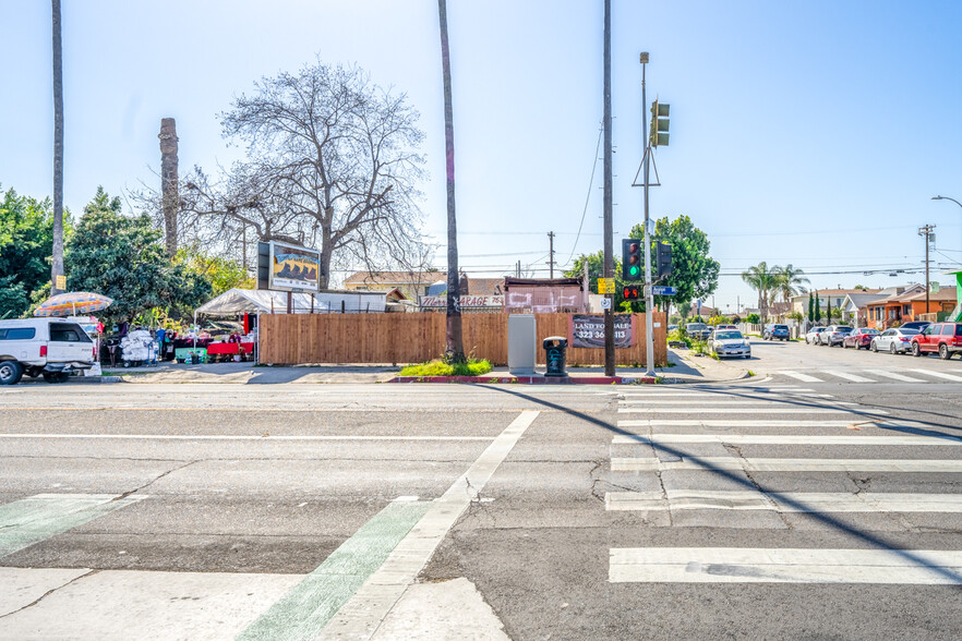 8301 Avalon Blvd, Los Angeles, CA for sale - Building Photo - Image 1 of 1