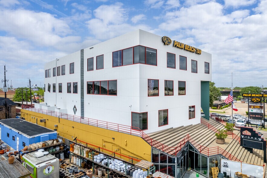 5959 Richmond Ave, Houston, TX à louer - Photo du bâtiment - Image 2 de 4