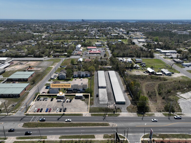 2732 E 15th St, Panama City, FL à louer - Photo du bâtiment - Image 2 de 13