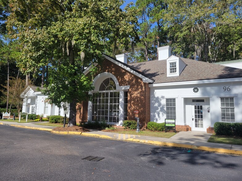 96 Main St, Hilton Head, SC à vendre - Photo du bâtiment - Image 1 de 1