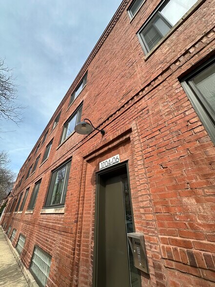 6100-6104 N Paulina, Chicago, IL à vendre - Photo du bâtiment - Image 2 de 11