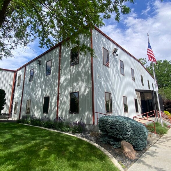 3303 E Linden St, Caldwell, ID for lease - Building Photo - Image 2 of 12