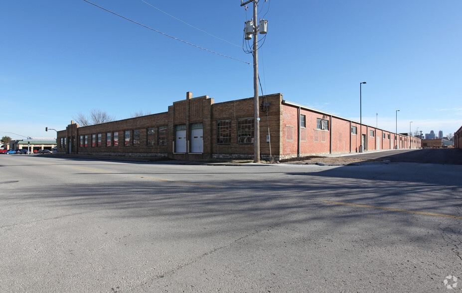 1312-1324 Swift Ave, North Kansas City, MO for lease - Building Photo - Image 3 of 5