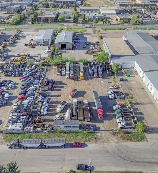 3652 74 Av NW, Edmonton, AB à vendre - Aérien - Image 3 de 7