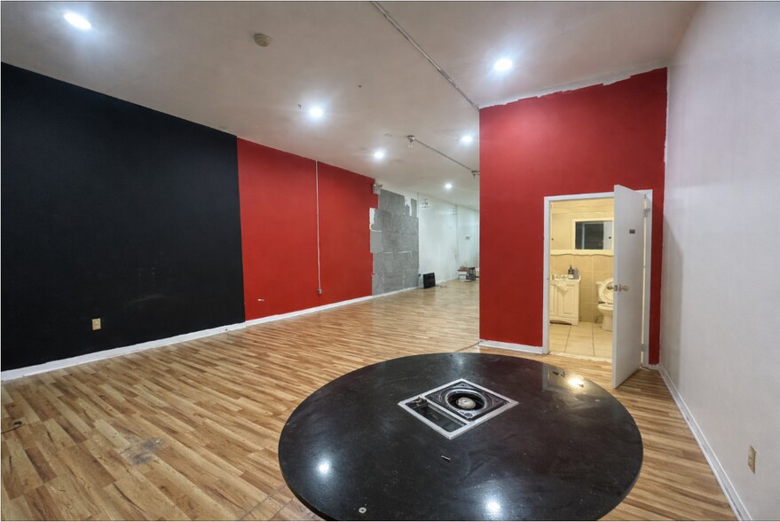 663 Classon Ave, Brooklyn, NY à louer - Photo du bâtiment - Image 3 de 6