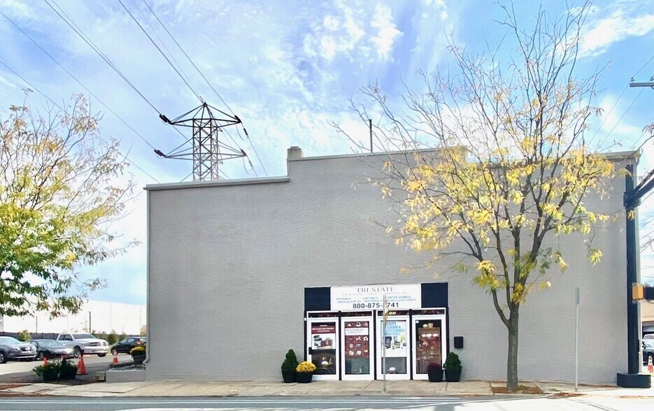 101 E 10th St, Marcus Hook, PA à vendre - Photo du bâtiment - Image 1 de 1