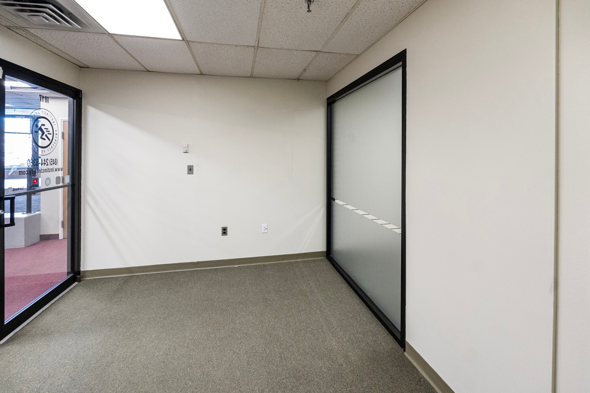 3 Neptune Rd, Poughkeepsie, NY for lease Interior Photo- Image 1 of 3