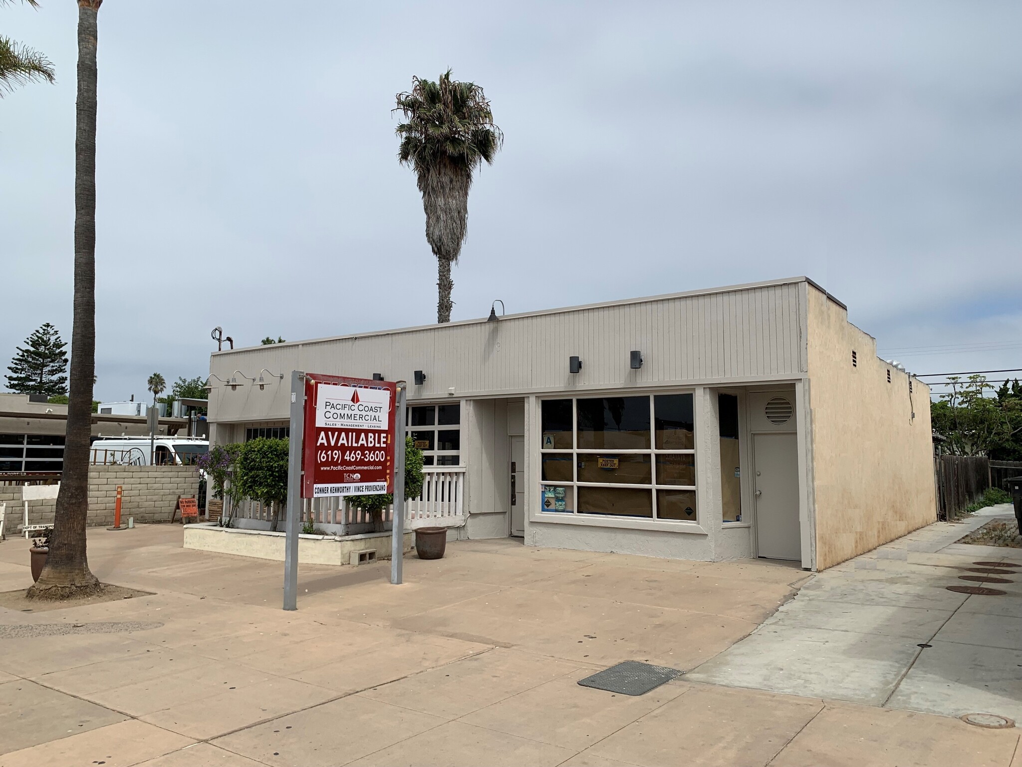 220 Palm Ave, Imperial Beach, CA à vendre Photo du bâtiment- Image 1 de 1