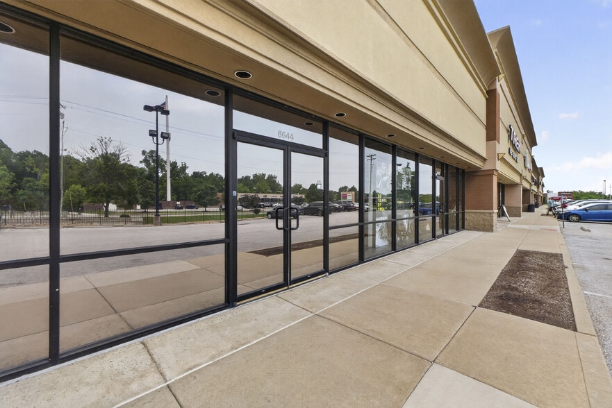 8610-8648 Mexico Rd, O'Fallon, MO à louer - Photo du bâtiment - Image 2 de 9