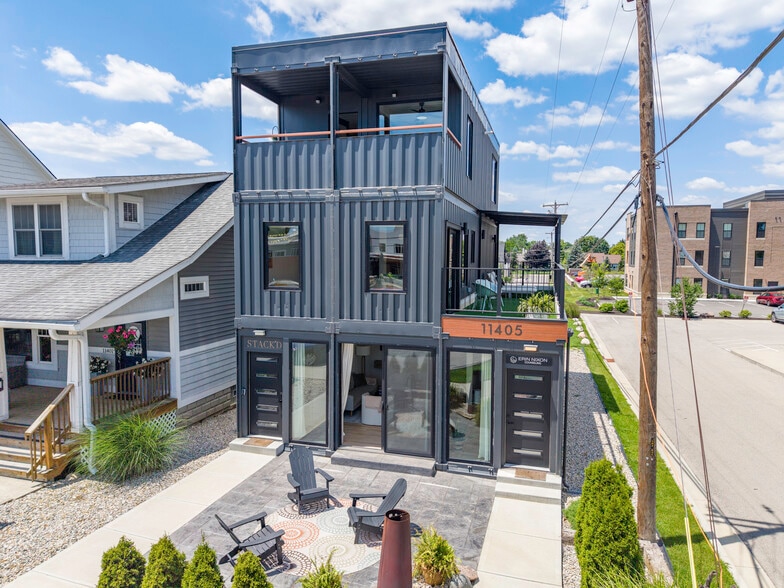 11405 Lantern Rd, Fishers, IN for sale - Building Photo - Image 1 of 16