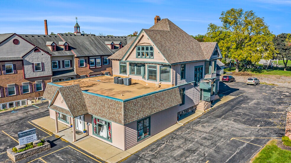 217-231 N Main St, Plymouth, MI à vendre - Photo du bâtiment - Image 2 de 22