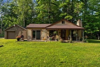 Plus de détails pour 3551 W Otsego Lake Dr, Gaylord, MI - Multi-résidentiel à vendre