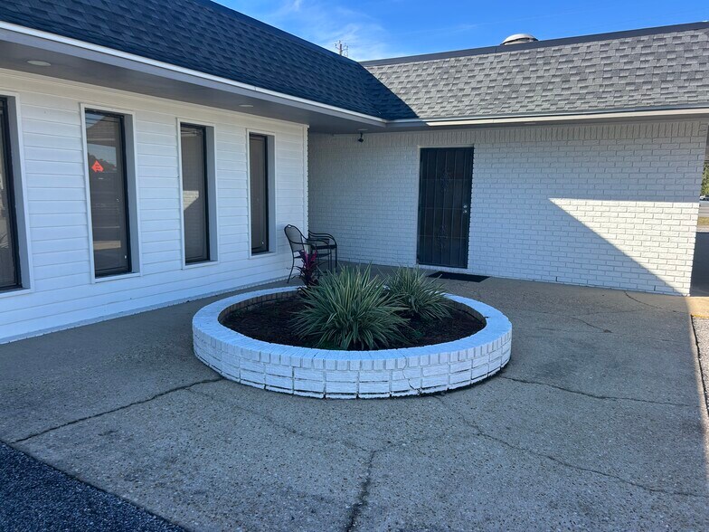 820 Highway 43, Saraland, AL à louer - Photo du bâtiment - Image 2 de 5