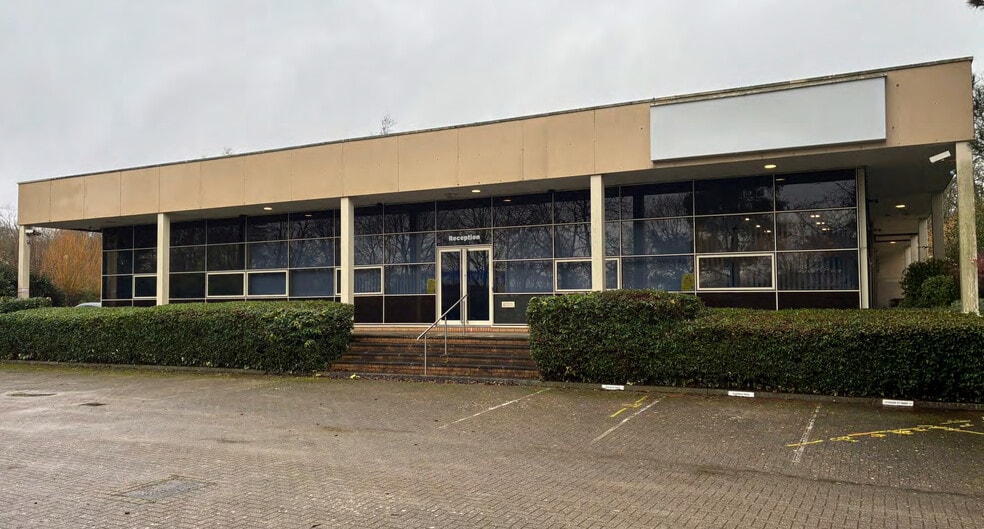 Sunrise Pky, Milton Keynes for lease - Building Photo - Image 2 of 5