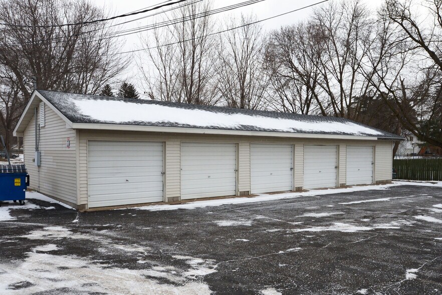 4066 White Bear Ave, White Bear Lake, MN for sale - Building Photo - Image 2 of 11