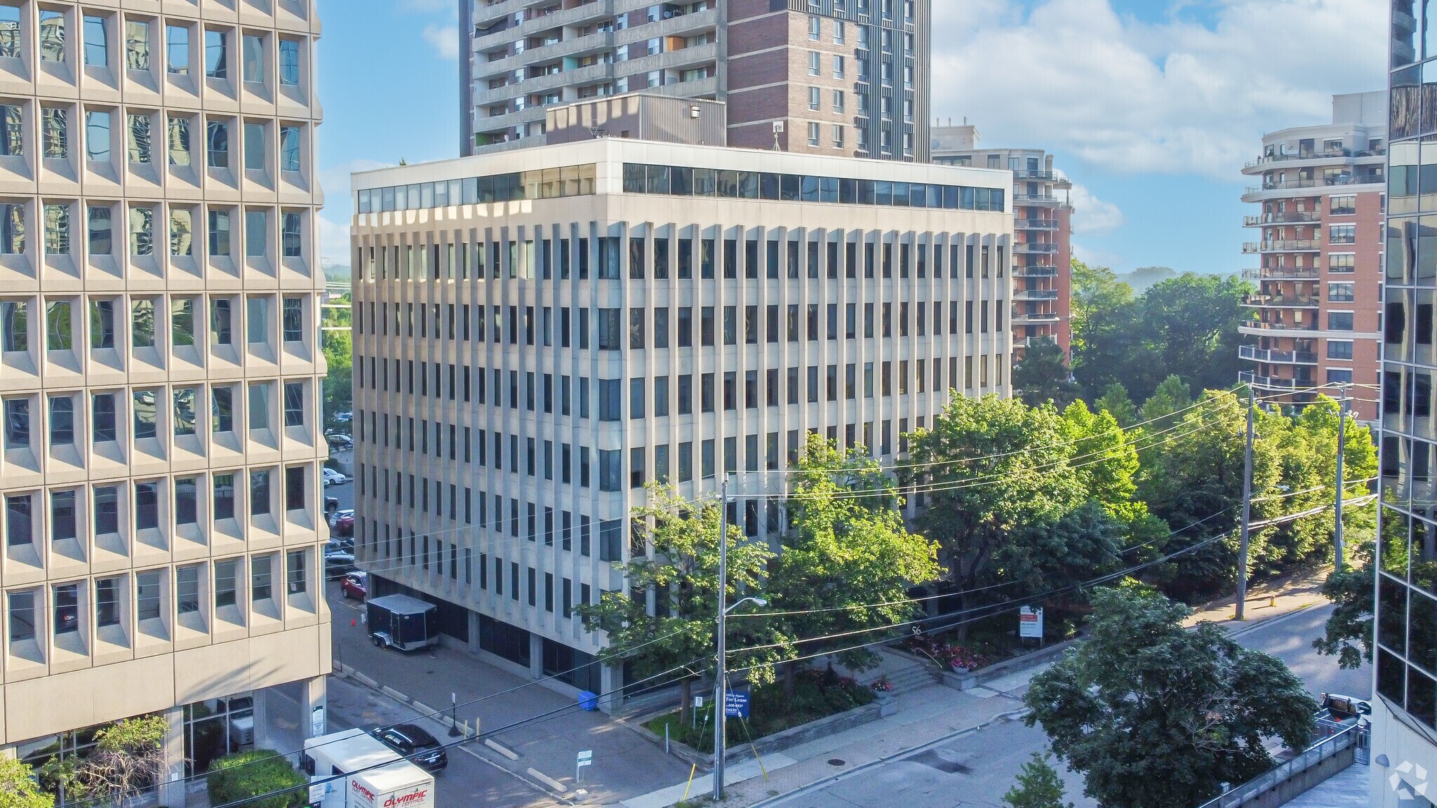 56 Aberfoyle Cres, Toronto, ON à vendre Photo principale- Image 1 de 1