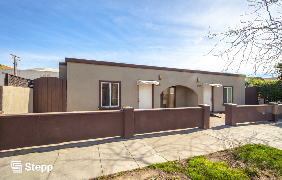 1228 Raymond Ave, Long Beach, CA for sale - Building Photo - Image 2 of 7