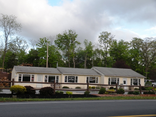 4938 Albany Post Rd, Hyde Park, NY for sale Primary Photo- Image 1 of 1