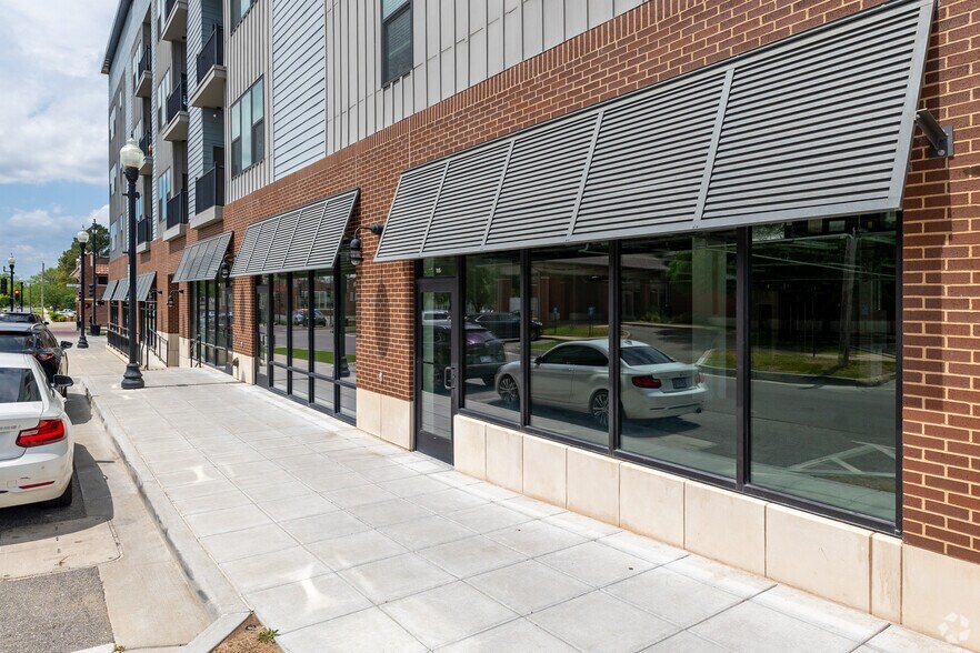 305 N Main St, Broken Arrow, OK à louer - Photo du bâtiment - Image 3 de 19