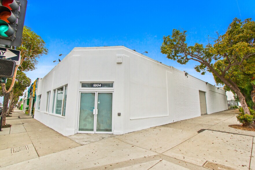 1804 Lincoln Blvd, Santa Monica, CA à vendre - Photo du bâtiment - Image 1 de 5