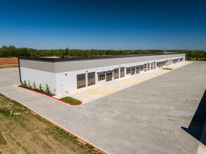 6361 S Oldridge Pl, Rogers, AR for lease Building Photo- Image 2 of 2