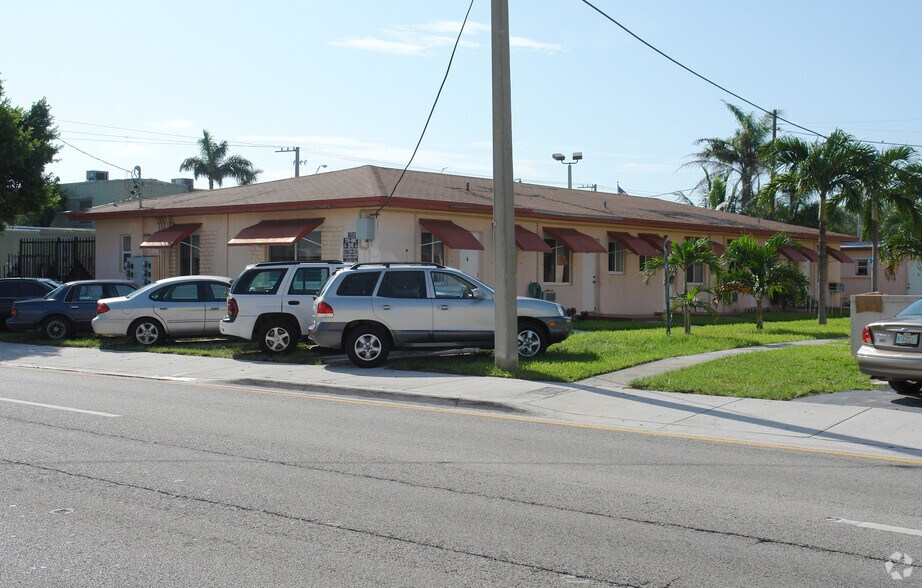 1730 SW 7th St, Miami, FL à vendre - Photo du bâtiment - Image 2 de 3