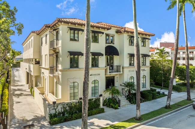 Plus de détails pour 420 Royal Palm Way, Palm Beach, FL - Bureau à louer