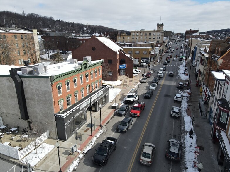 143 E Lincoln Hwy, Coatesville, PA à vendre - Photo du bâtiment - Image 2 de 17